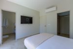LMV48 Bedroom 2 with en-suite bath
